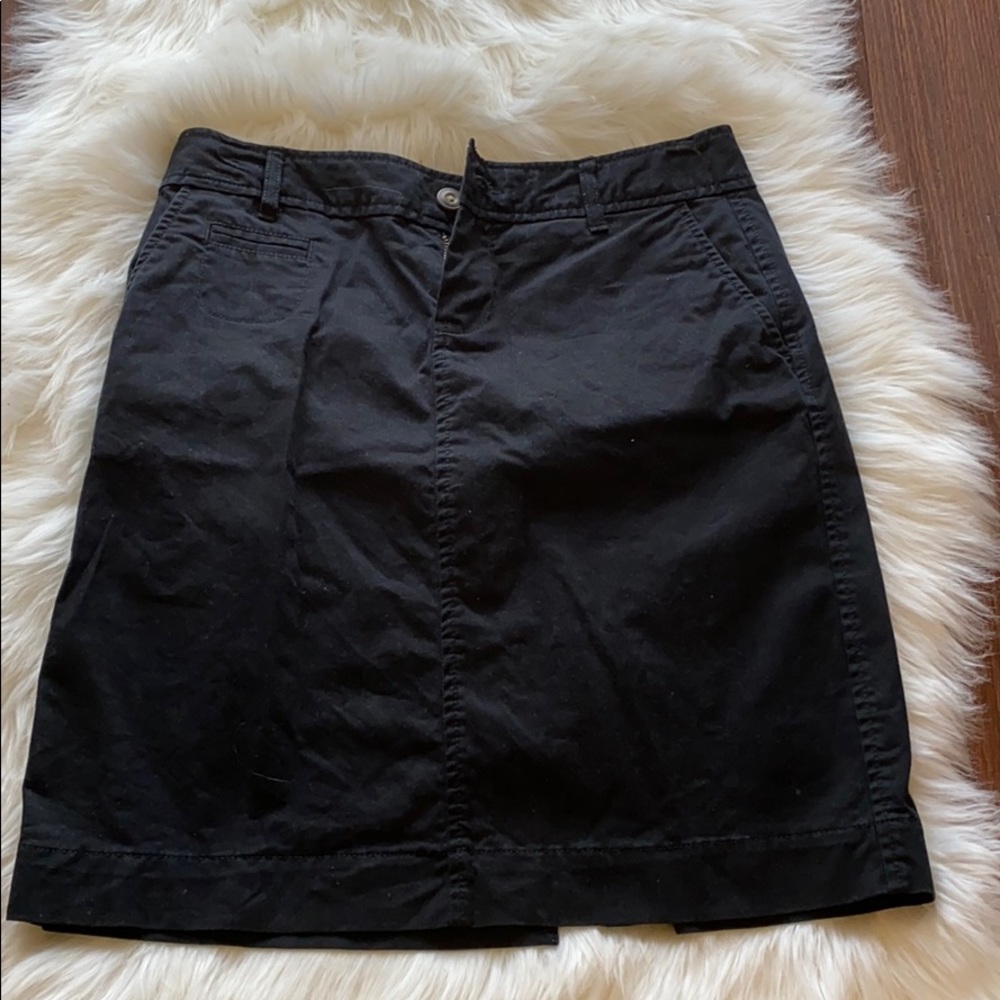 Old navy black pencil skirt size 2